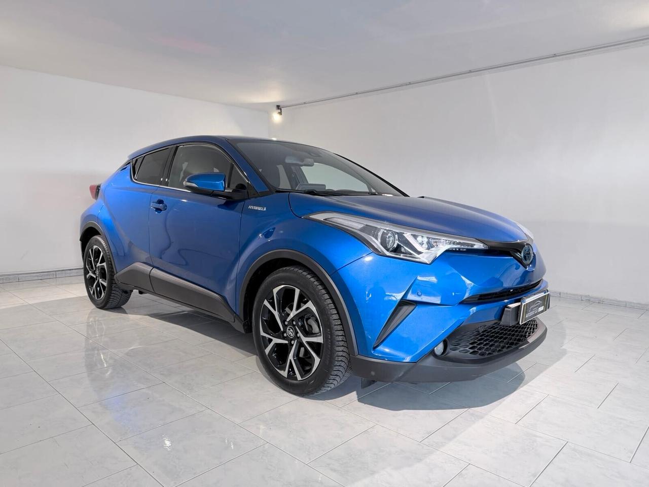 Toyota C-HR 1.8 FULL HYBRID PRONTA CONSEGNA