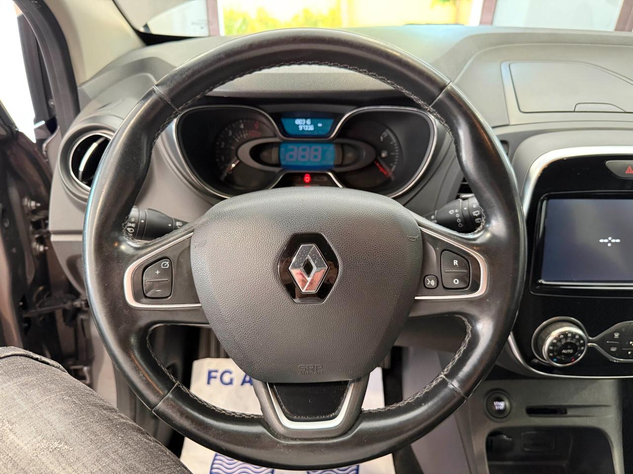 Renault Captur dCi 8V 110 CV Start&Stop Energy Initiale Paris