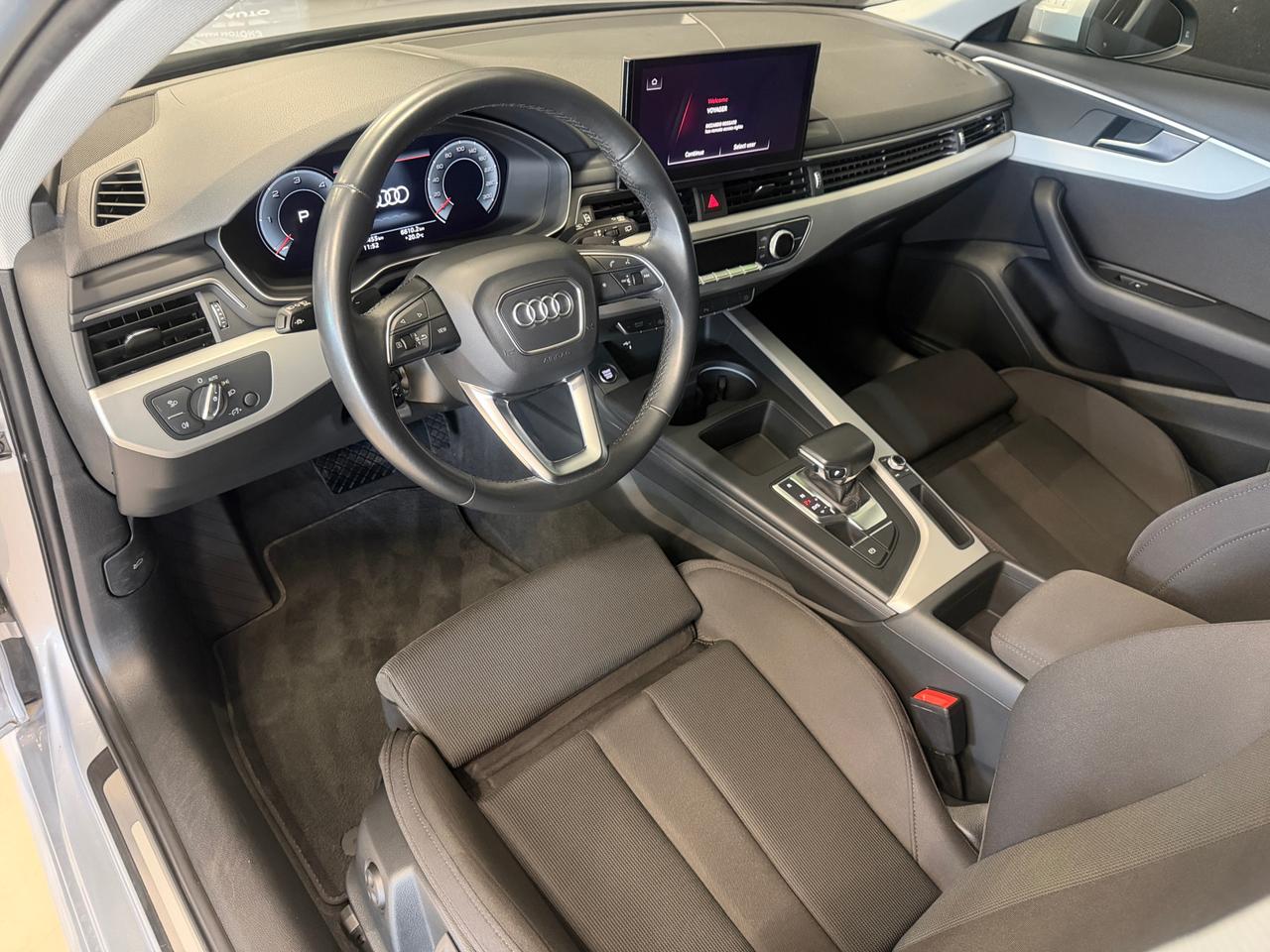 Audi A4 Avant 35 2.0 tdi mhev Business Advanced 163cv s-tronic