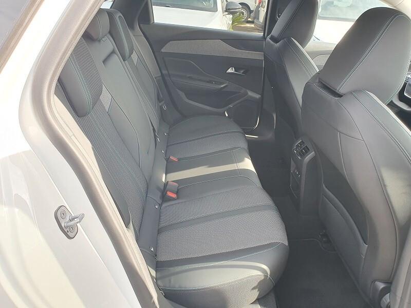 PEUGEOT 308 SW 1.5 BlueHDi 130CV EAT8 NAV PARK CAM