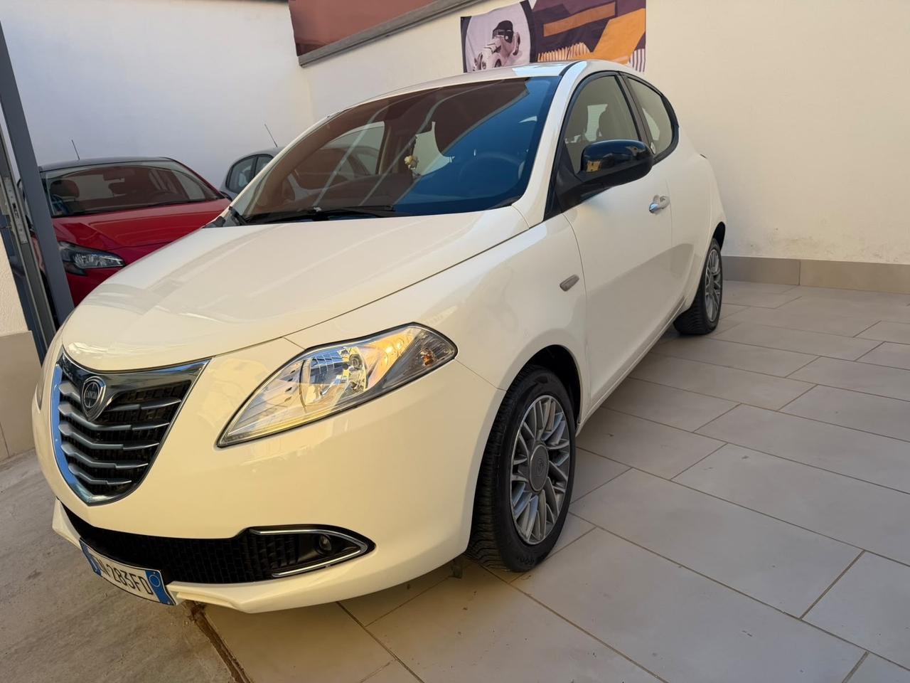 Lancia Ypsilon 1.2 69 CV 5 porte GPL Ecochic Platinum