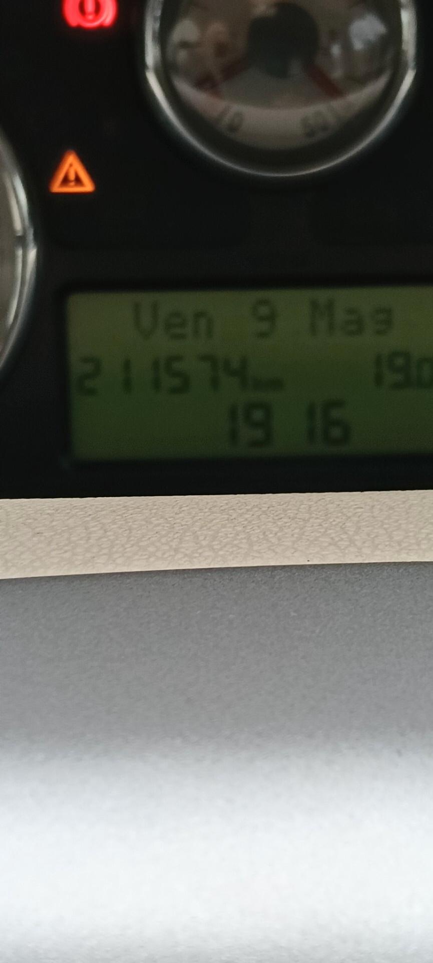 Lancia Ypsilon 1.4 16V Platino
