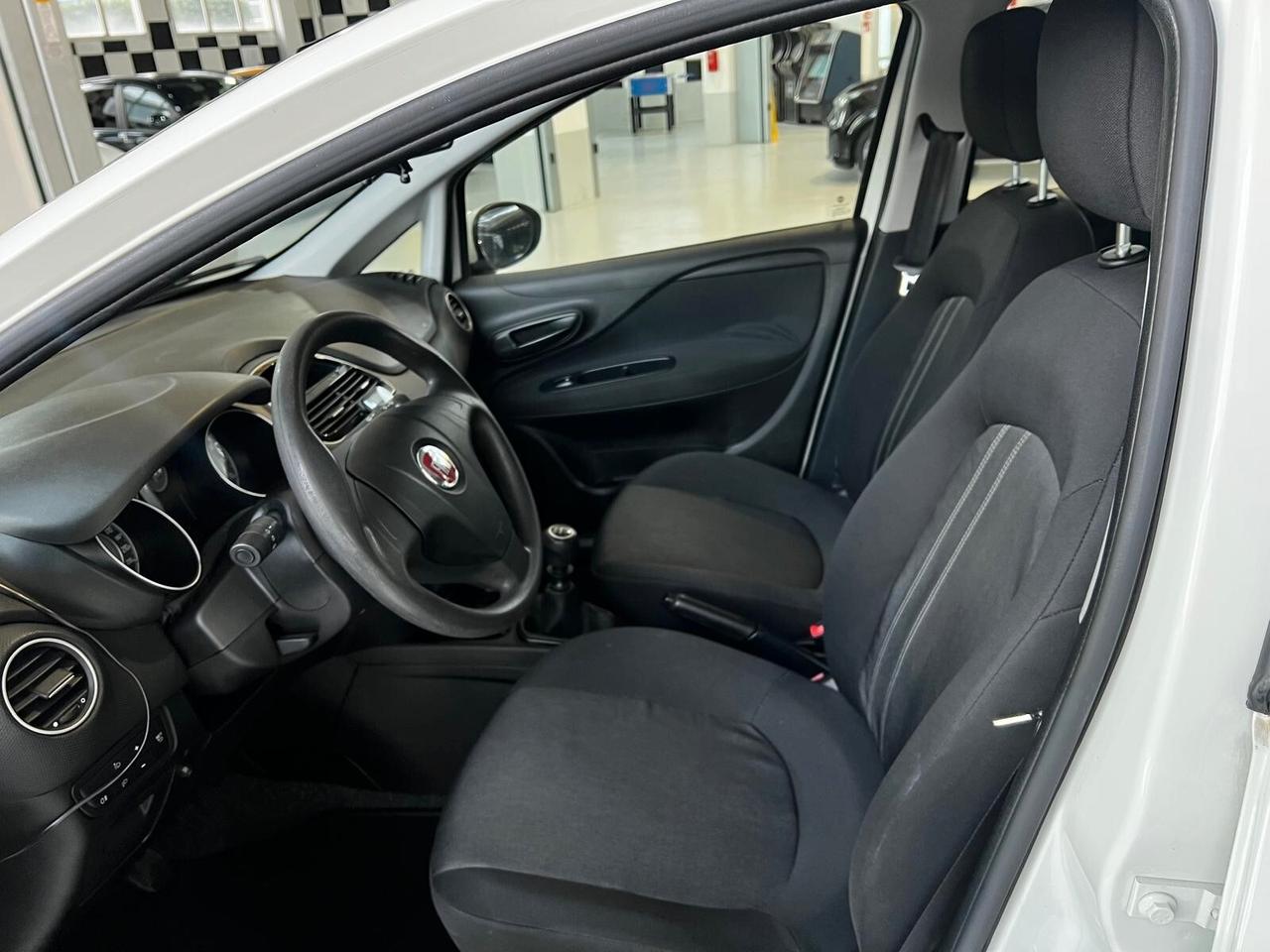 FIAT Punto 4ª serie Punto 1.4 8V 5 porte Easyp...