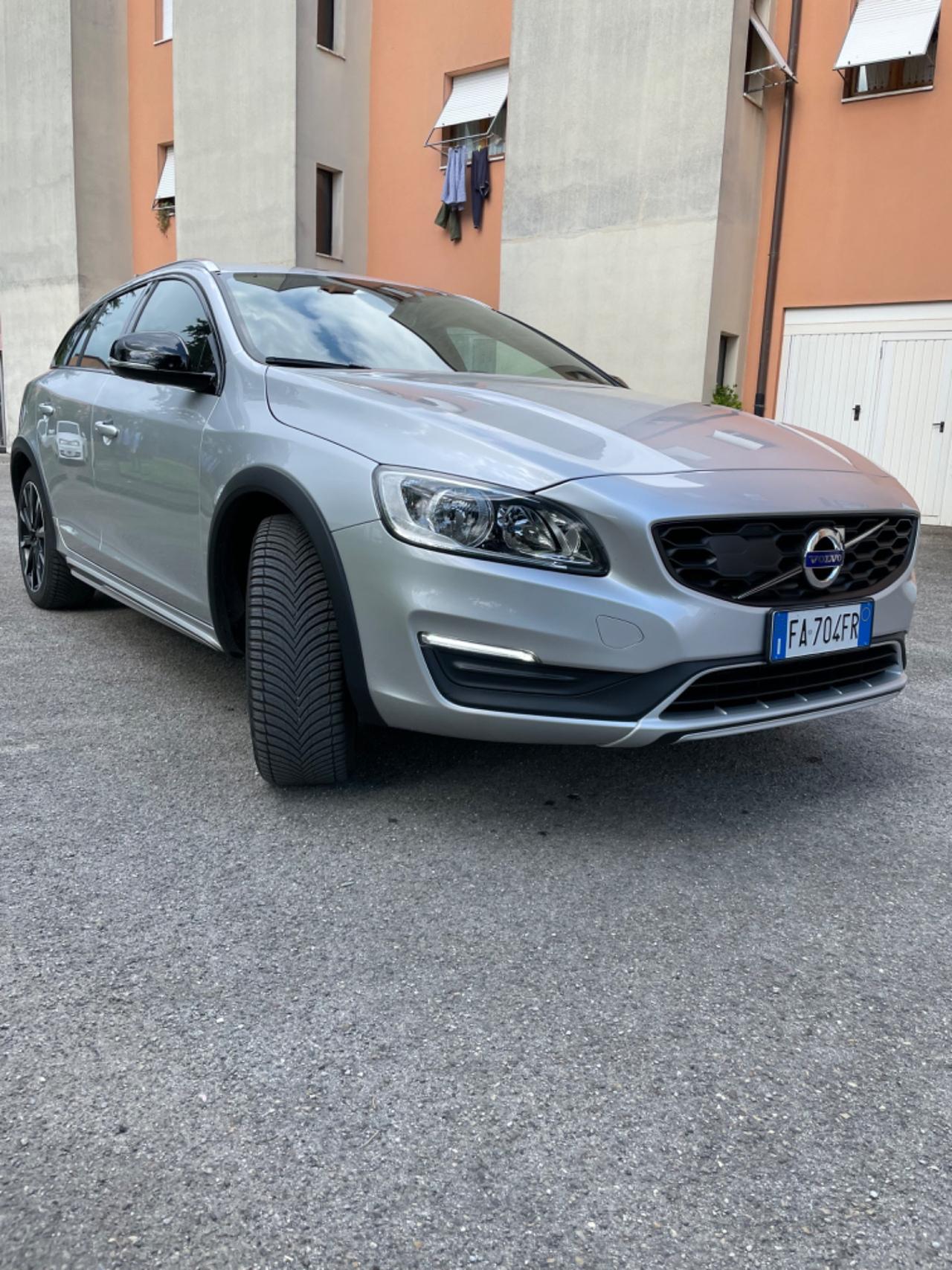 Volvo V60 Cross Country V60 Cross Country D4 AWD Geartronic Summum