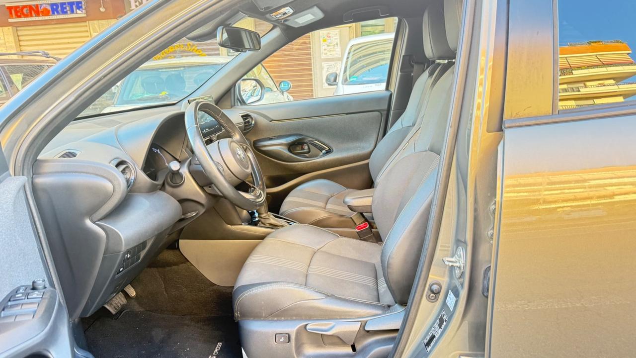 Toyota Yaris Cross 1.5 Hybrid 5p. E-CVT AWD-i Lounge LED NAVI KAMERA CLIMA AUTOMATICO CERCHI 17 PDC
