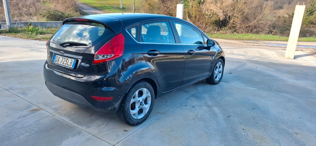 Ford Fiesta 1.4 TDCi 5p. Titanium