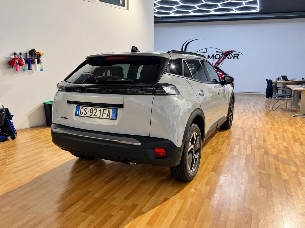 Peugeot 2008 PureTech 100 S&S Allure