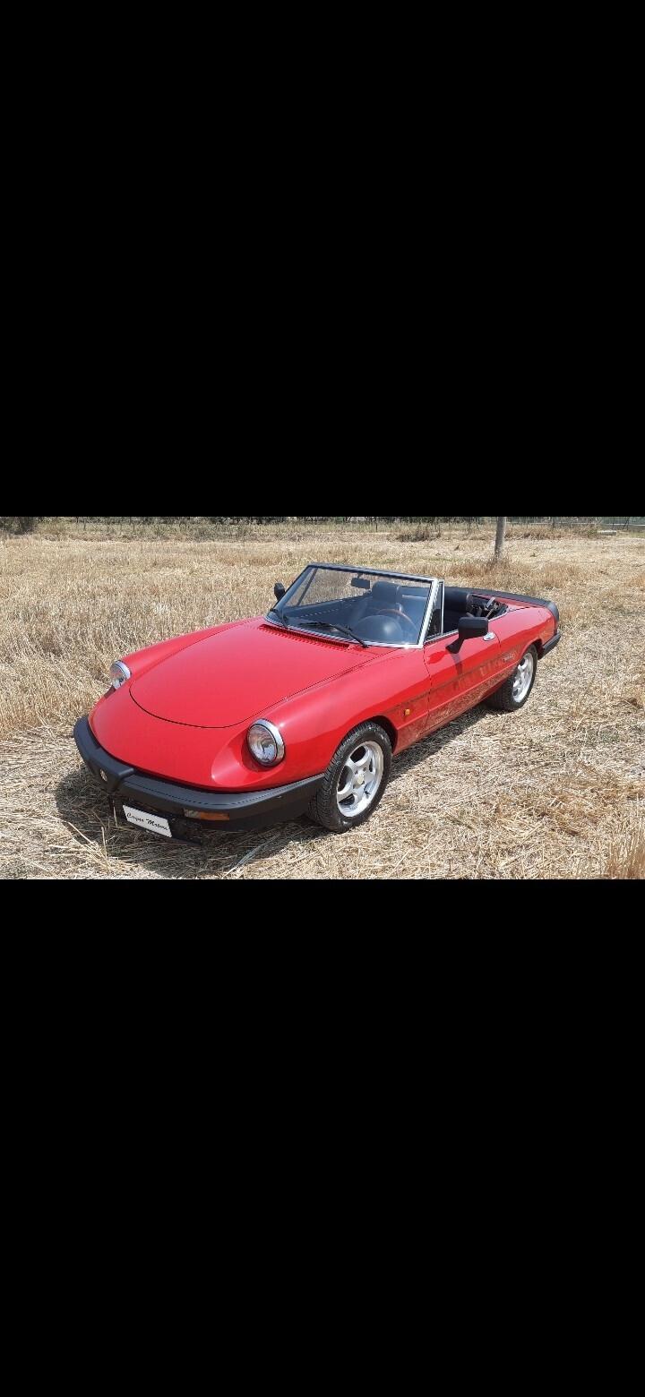 Alfa Romeo Spider 2.0