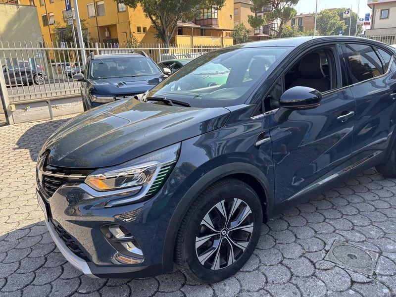 Renault Captur E-Tech hybrid 1.6 E-TECH HEV 145 TECHNO AUTO