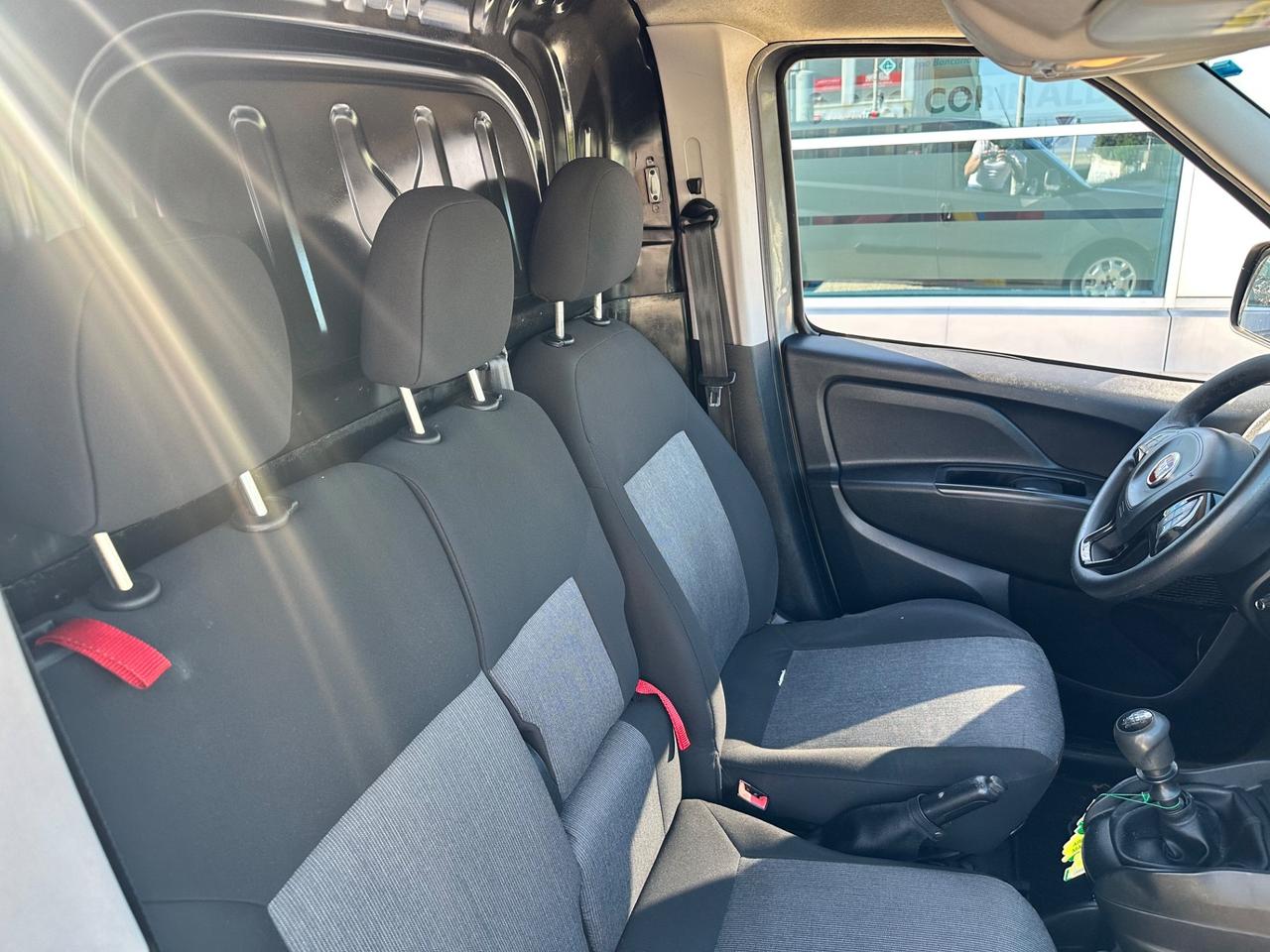 Fiat doblo maxi 3 posti 1.6 mtj 120cv lounge