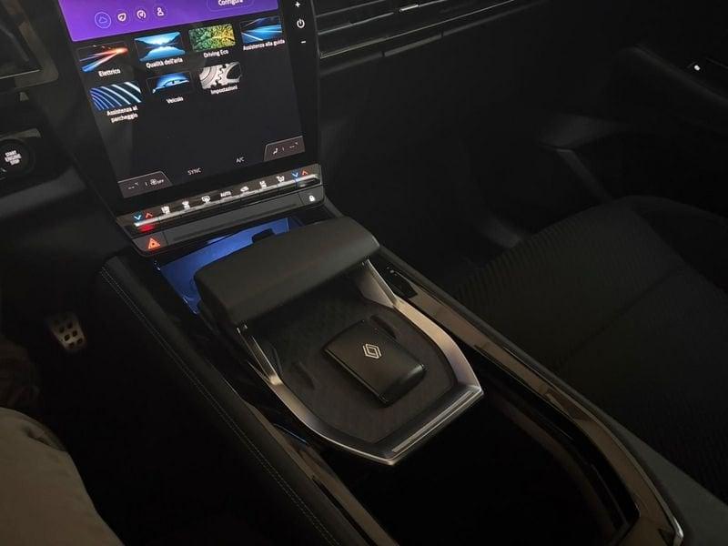 Renault Austral 1.2 E-TECH HEV 200 ICONIC ESPRIT ALP AT