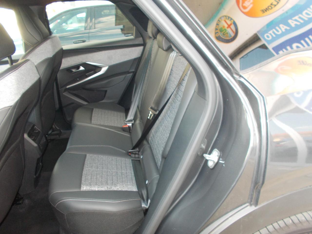 Peugeot 3008 Hybrid 145 e-DCS6 Allure