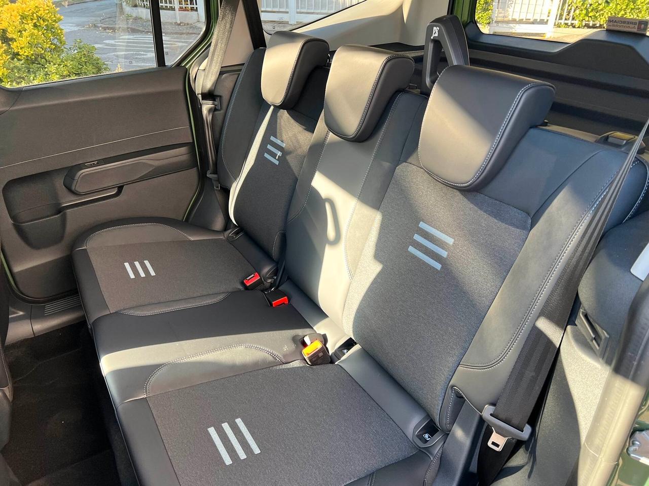 Ford Tourneo Courier 1.0 EcoBoost Active