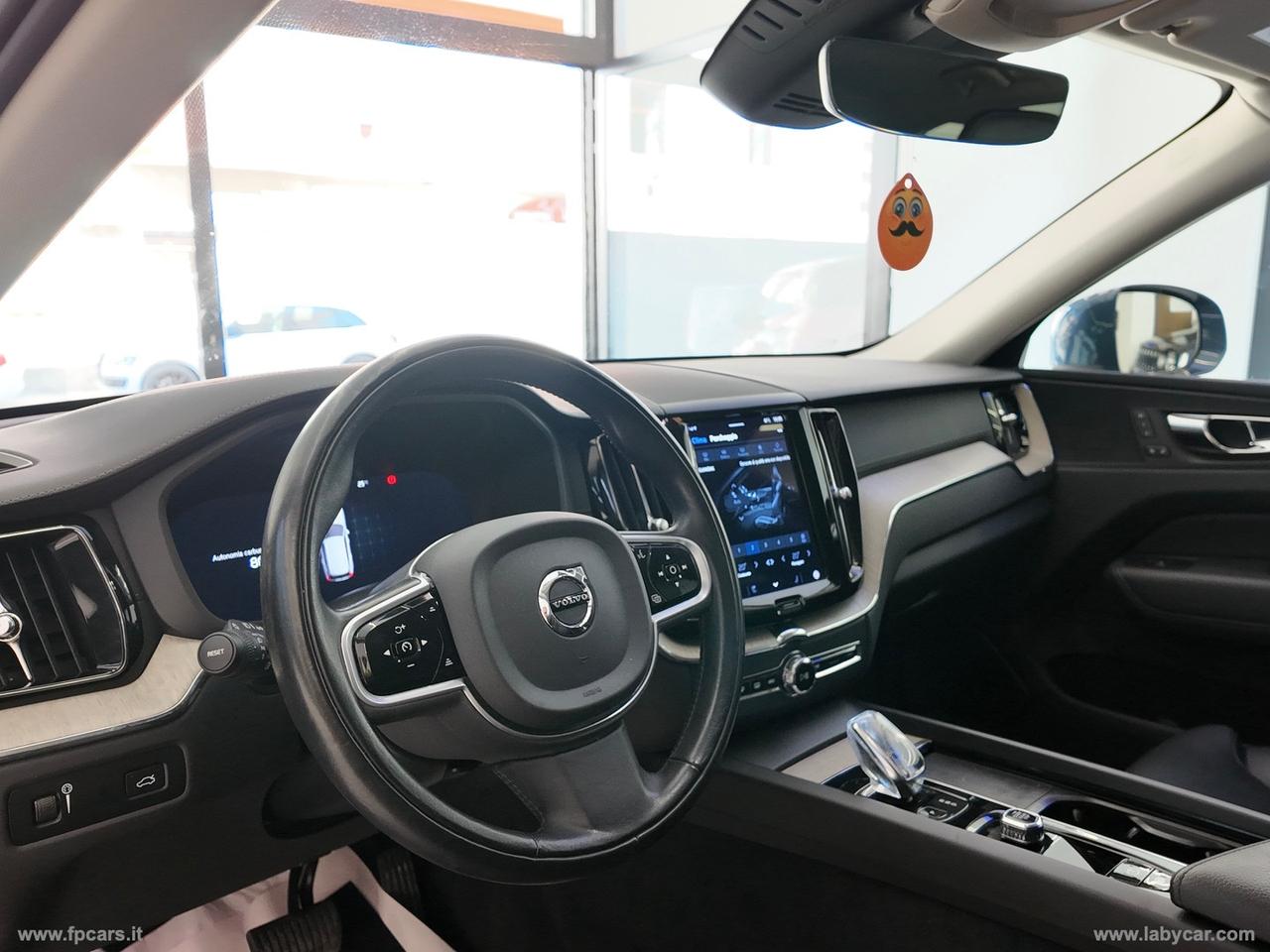VOLVO XC60 B4