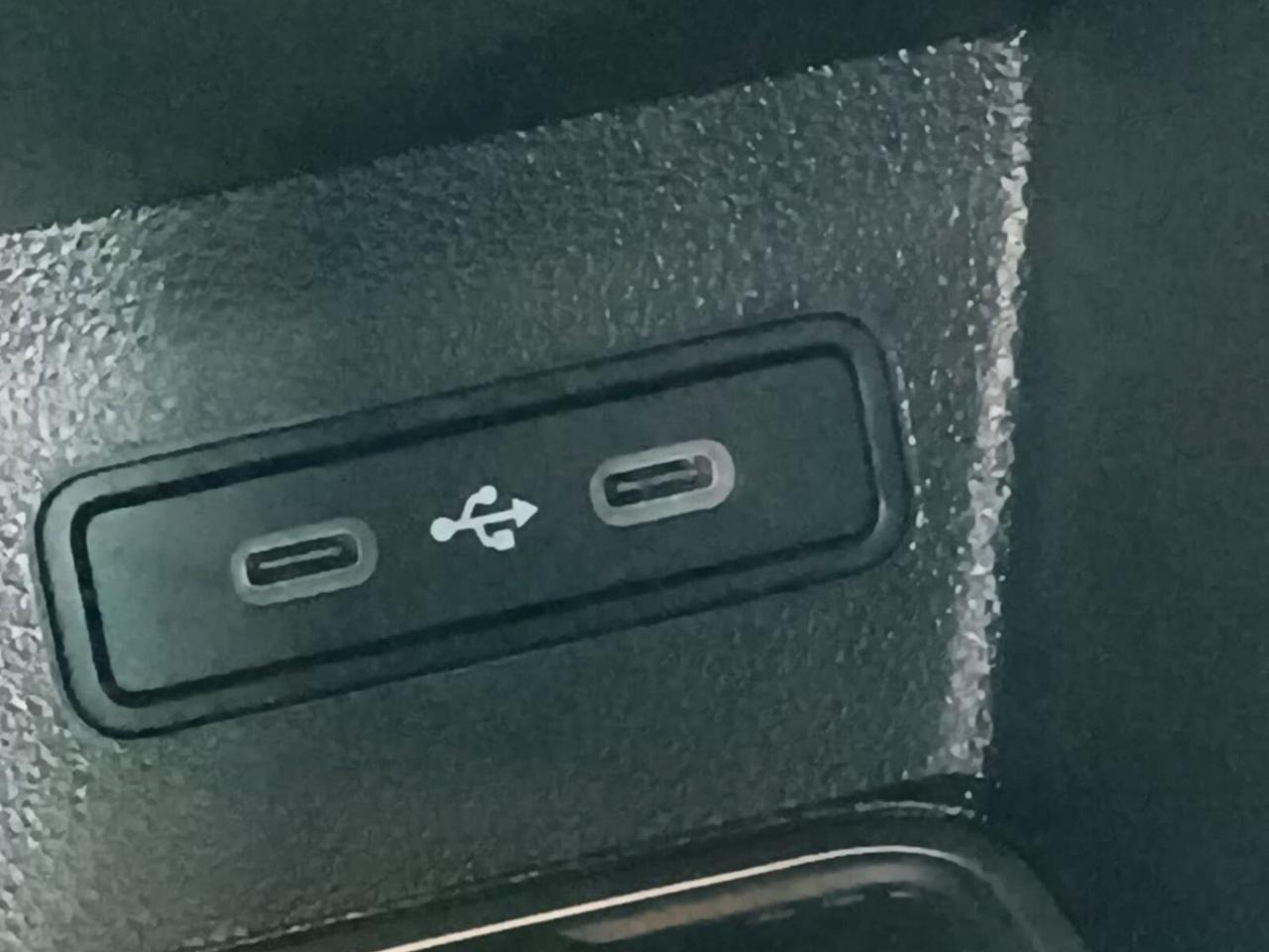 Renault 4 E-Tech Electric 150 CV Comfort Range Iconic