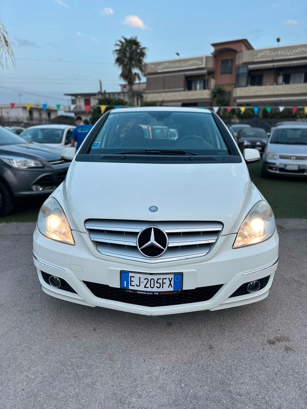 Mercedes-benz B 200 B 180 NGT BlueEFFICIENCY Premium