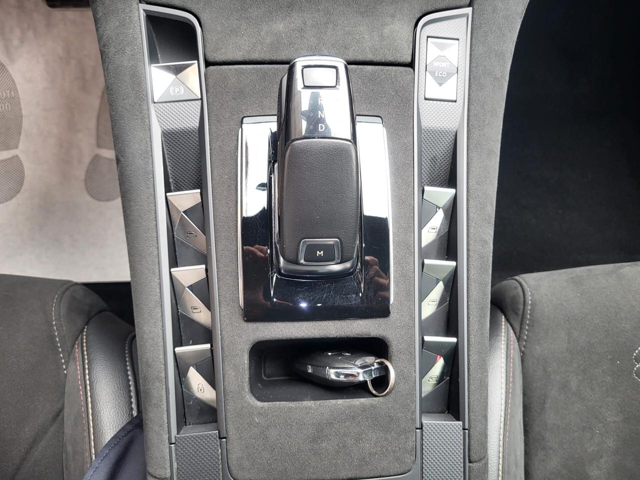 DS 7 Crossback HDi 130 aut. Performance Line Cerchi 19...