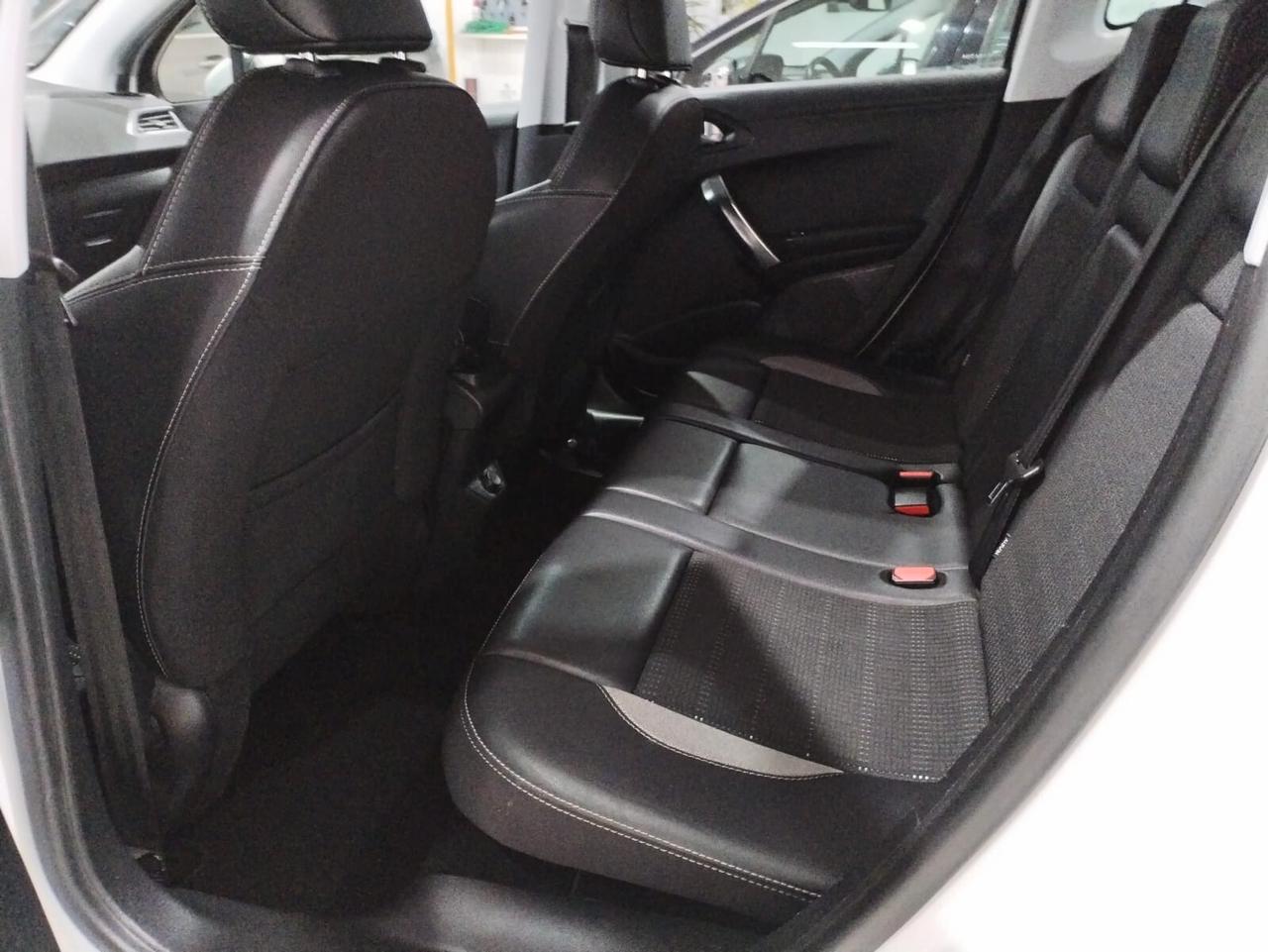 Peugeot 2008 BlueHDi 100 Active