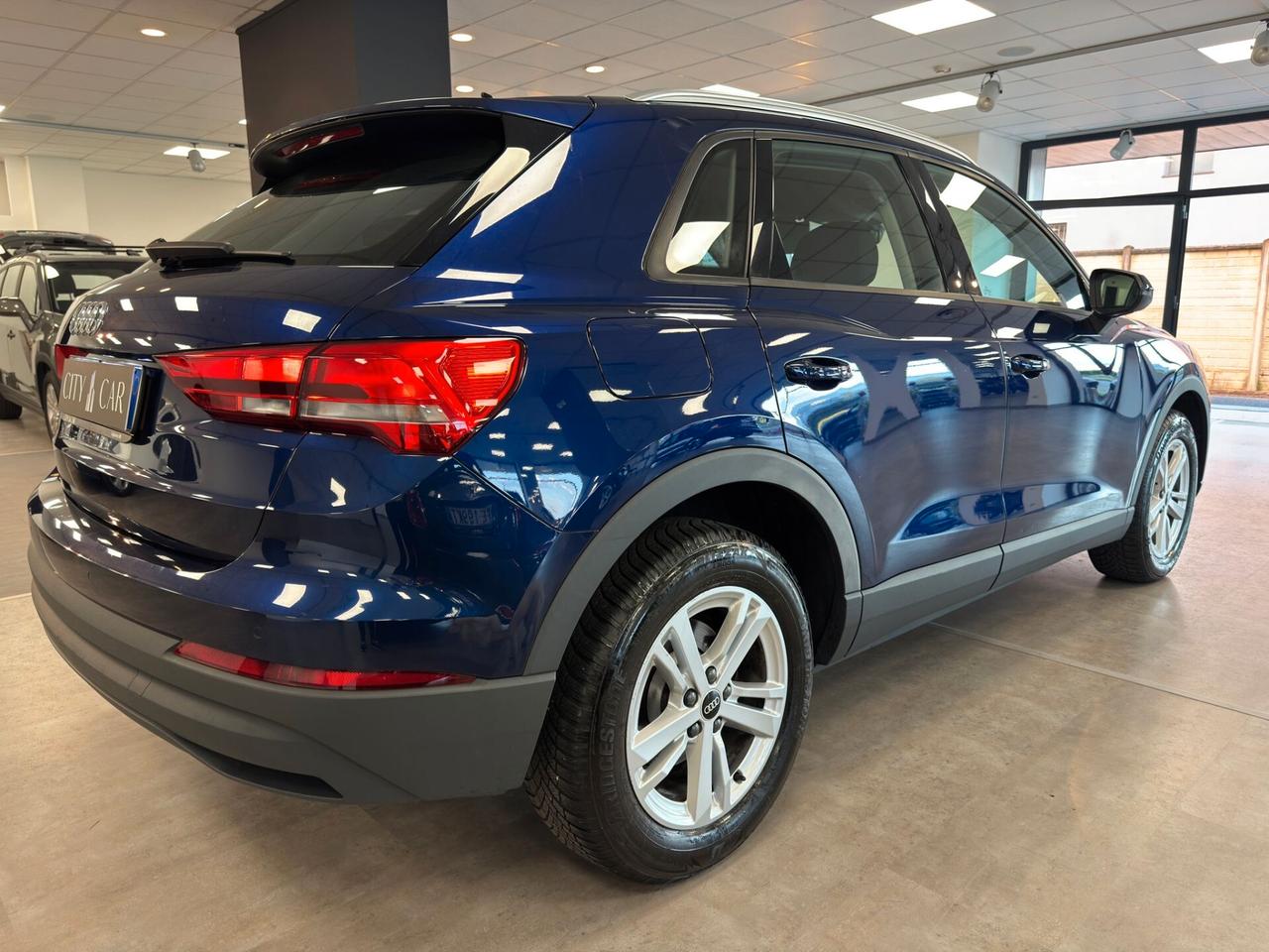 Audi Q3 35 TDI S tronic Business