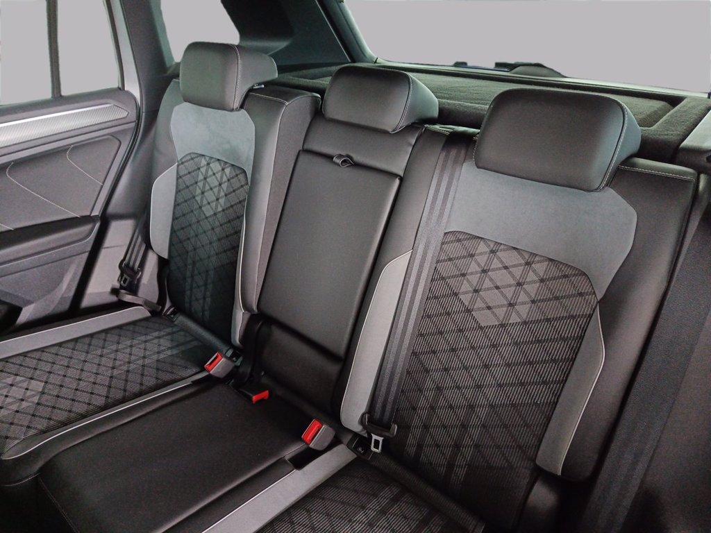 VOLKSWAGEN Tiguan 1.5 tsi r-line 150cv dsg del 2023