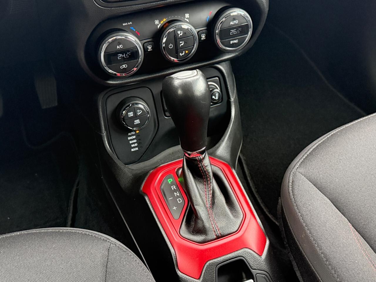 Jeep Renegade 2.0 Mjt 170CV 4WD Active Drive Low|TRAILHAWK