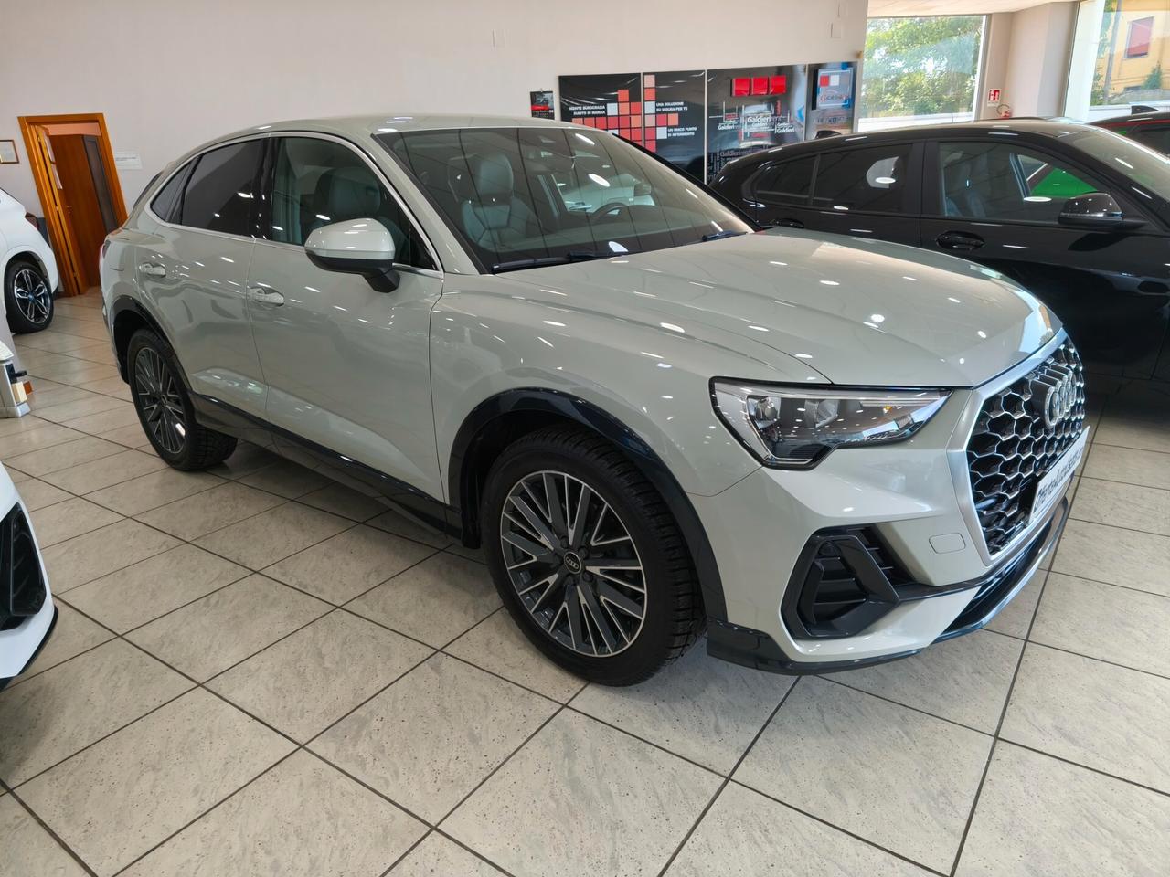 Audi Q3 SPB 35 TDI S tronic S line (GARANZIA 2 ANNI)
