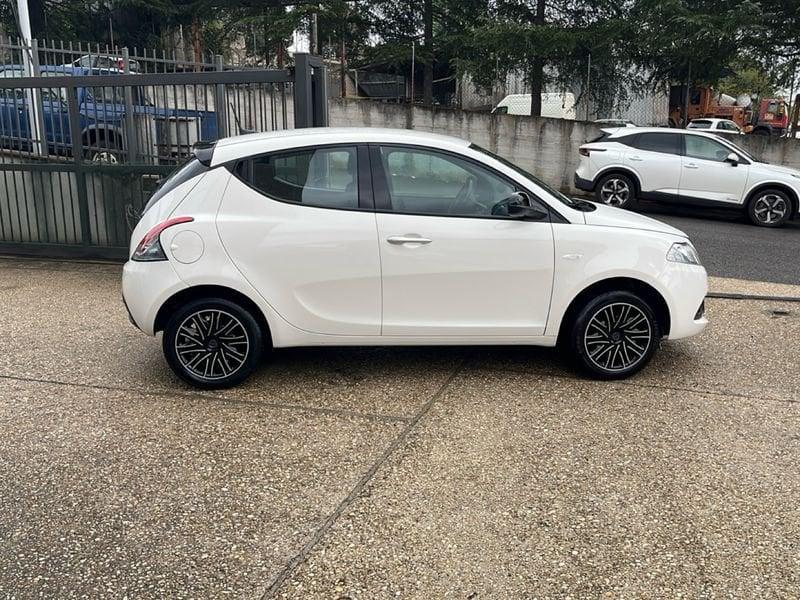 Lancia Ypsilon Ypsilon 1.0 FireFly 5 porte S&S Hybrid Oro