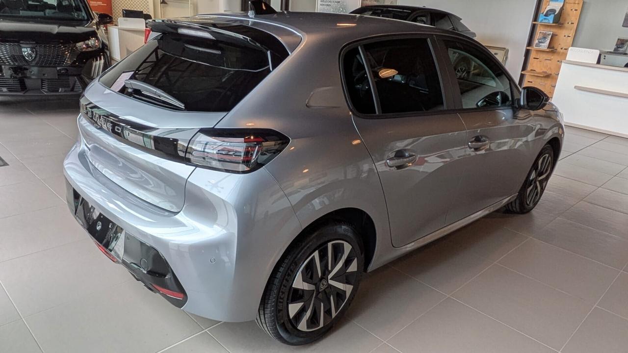 Peugeot 208 BUSINESS NUOVO MOTORE 100 TURBO A CATENA NO CINGHIA !!