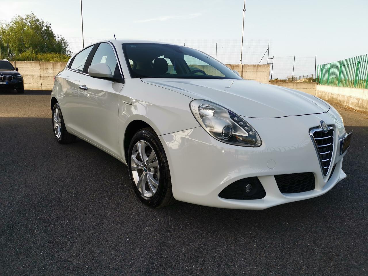 Alfa Romeo Giulietta 1.6 JTDm-2 105 CV Distinctive