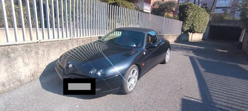 Alfa Romeo Spider 3000 v6