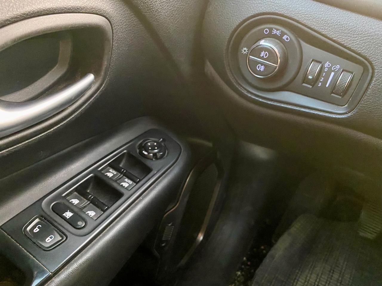 Jeep Renegade 1.6 Mjt 120 cv. Limited