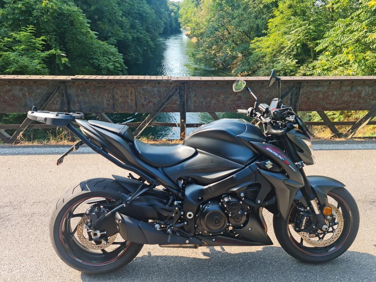 Suzuki GSX S 1000 GSX-S 1000 ABS