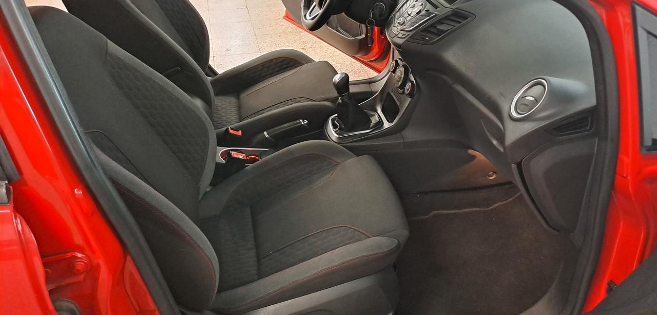 Ford Fiesta 1.5 TDCi 75CV 5p ST-Line Neopatentati