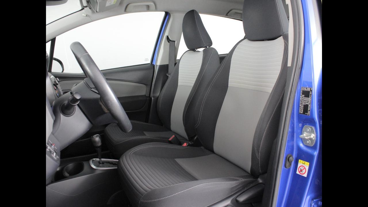 TOYOTA Yaris III 2017 - Yaris 5p 1.5h Active my18