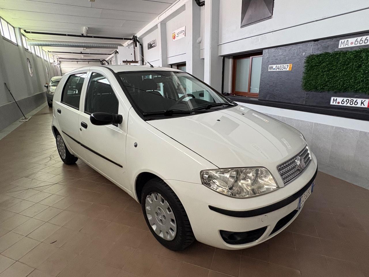 Fiat Punto 1.2 GPL 60cv anno 2009 neopatentati