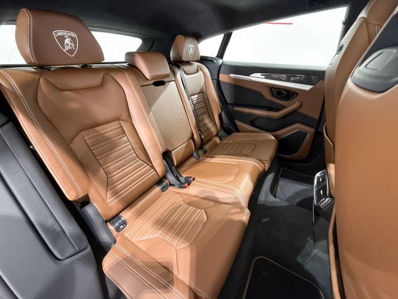Lamborghini Urus 4.0 SE