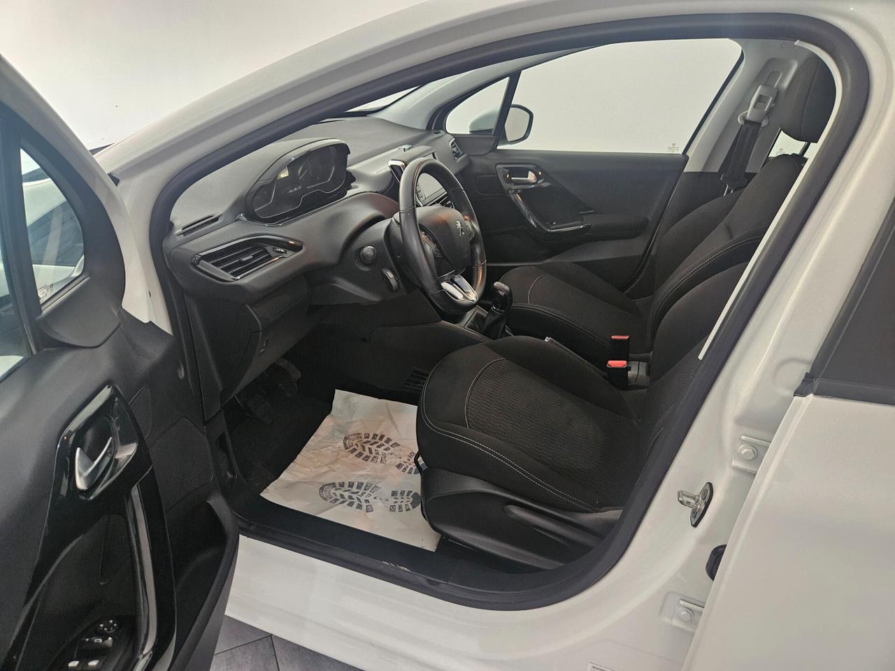 Peugeot 208 BlueHDi 75 5 porte Allure