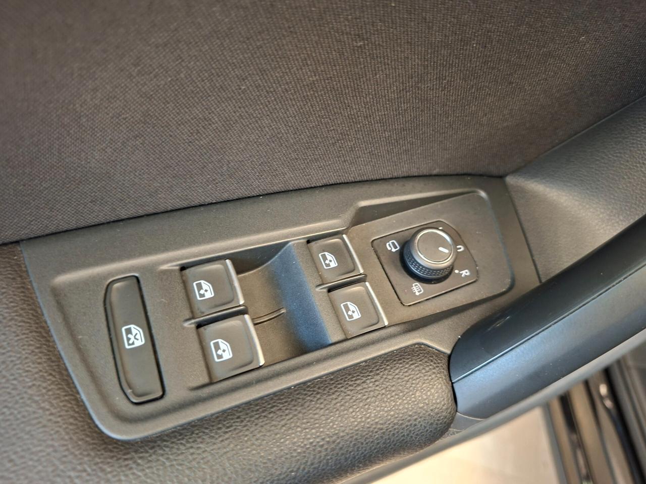Volkswagen Tiguan 2.0 TDI 150 CV SCR DSG Elegance