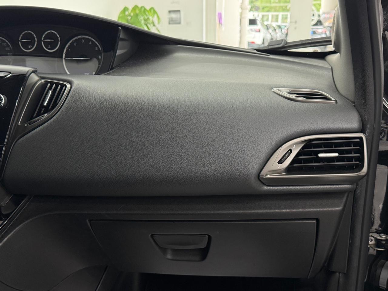 Lancia Ypsilon 1.2 GPL Ecochic Gold Full Opt