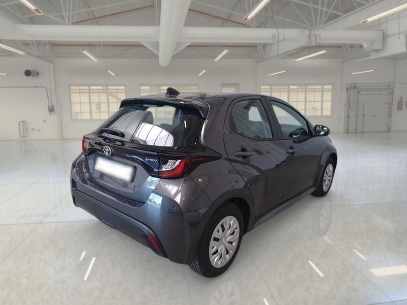 TOYOTA YARIS HYBRID ACTIVE MY24 5 PORTE BERLINA
