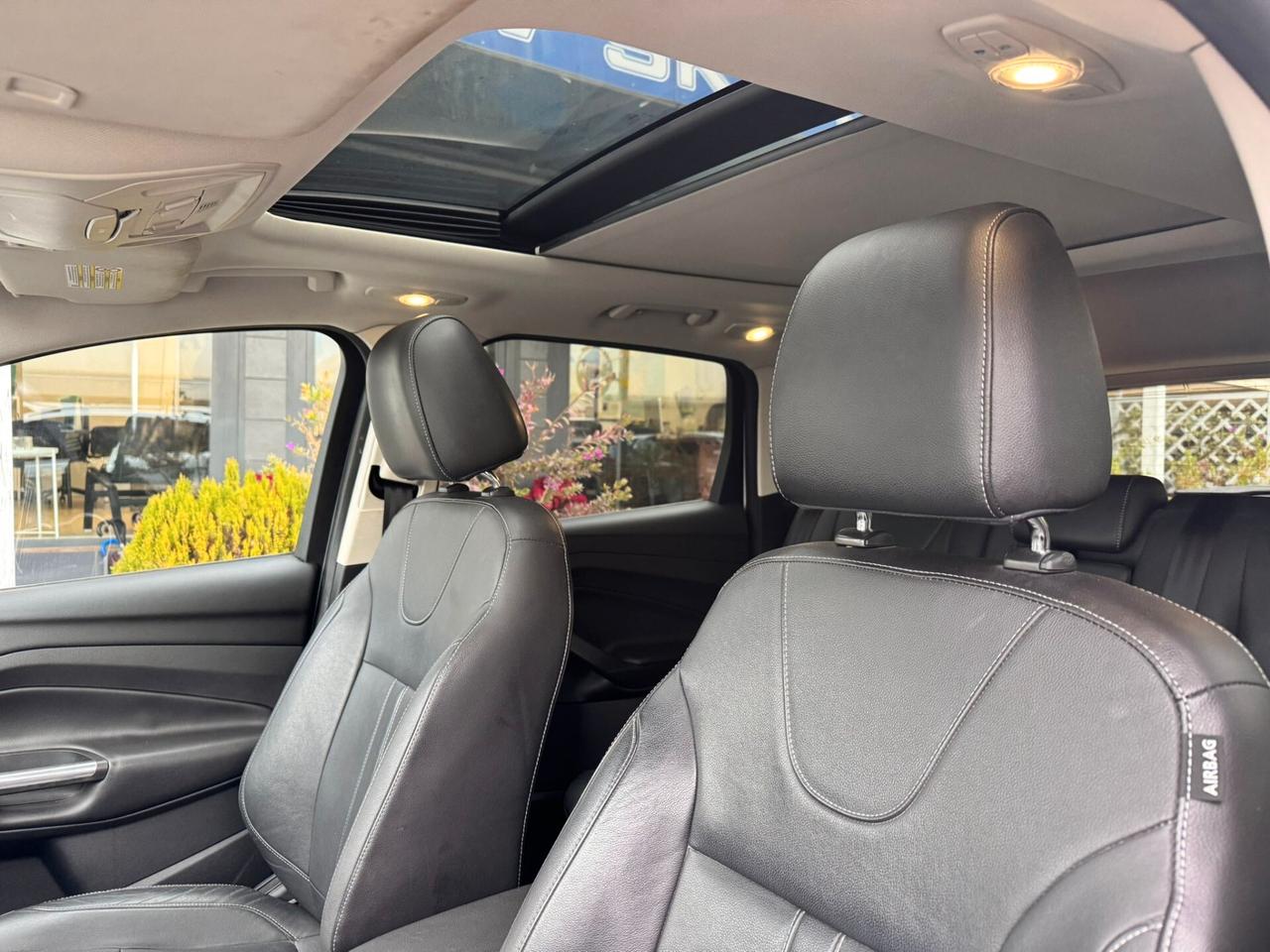 Ford Kuga 2.0 TDCI 163 CV 4WD Powershift Titanium