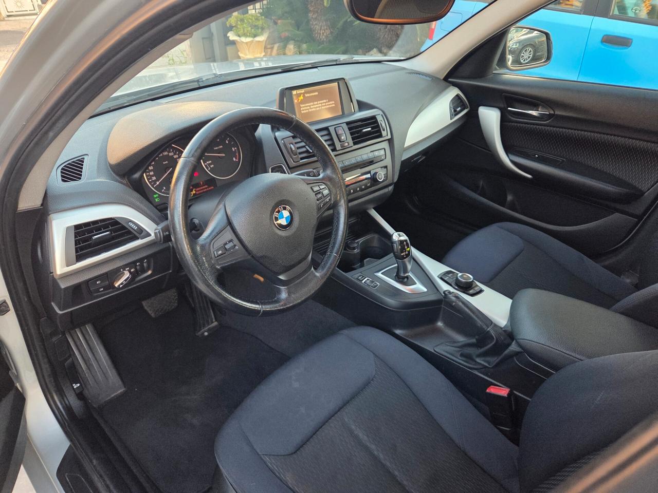 Bmw 118 118d 5p. Urban