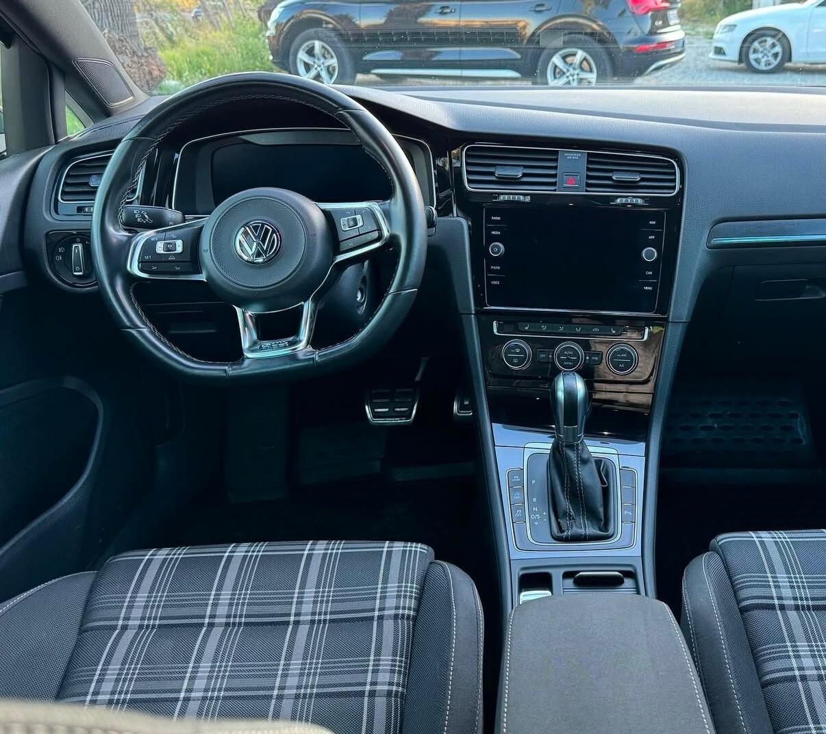 Volkswagen Golf GTD 2.0 TDI DSG 5p. BlueMotion Technology