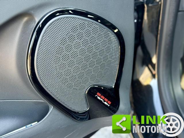 RENAULT Clio 0.9 TCe 12V 90CV 5 porte Costume National