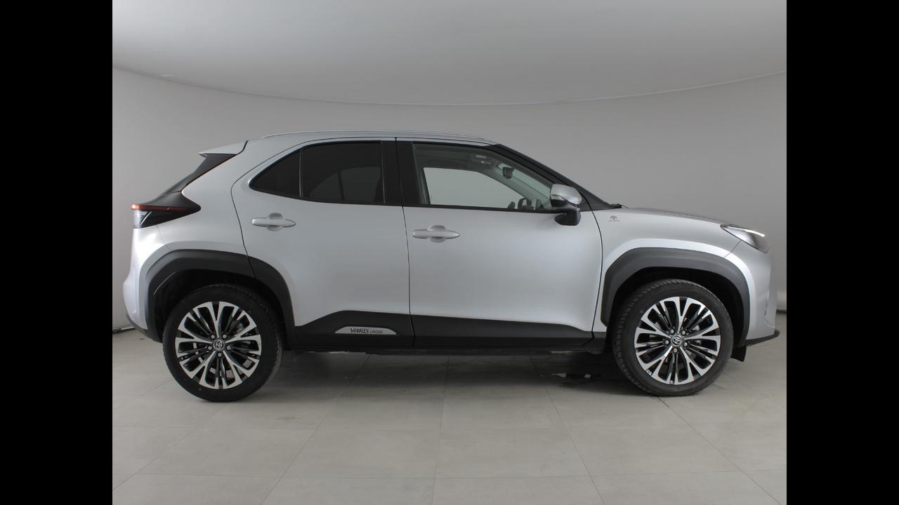 TOYOTA Yaris Cross - Yaris Cross 1.5h Lounge fwd 116cv e-cvt