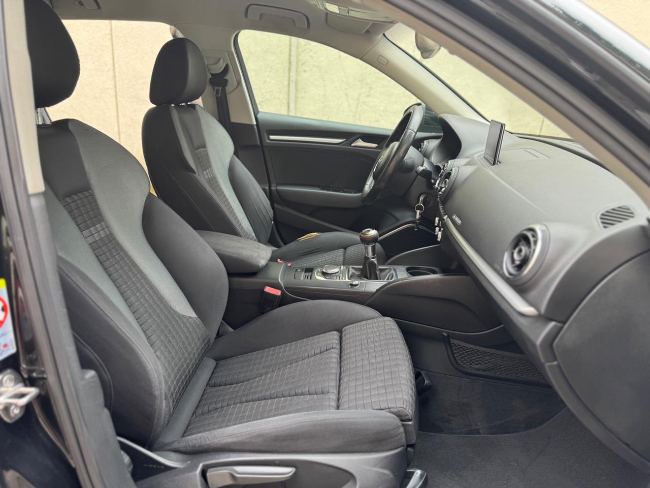 Audi A3 Sedan 2.0 TDI clean diesel quattro Ambition