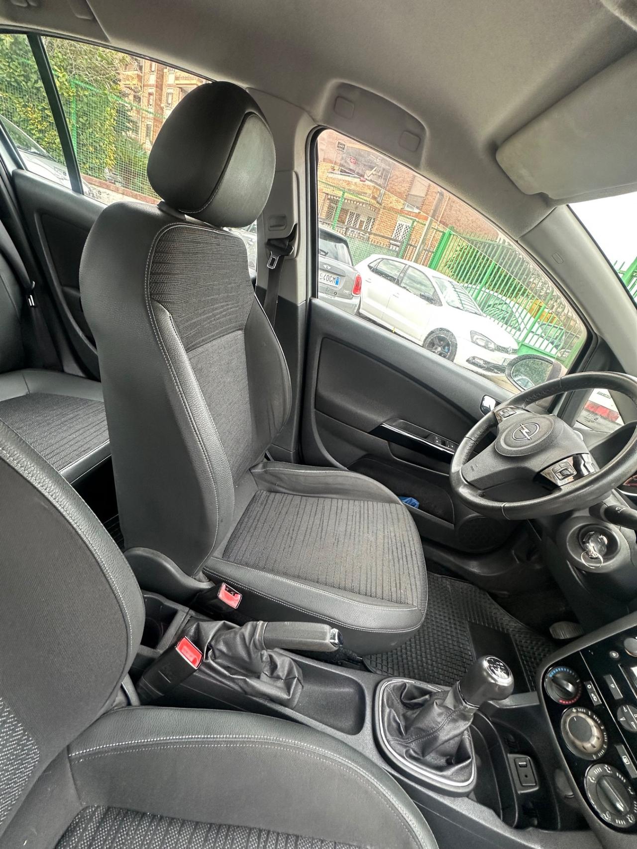 Opel Corsa 1.2 85CV 5 porte GPL-TECH Edition