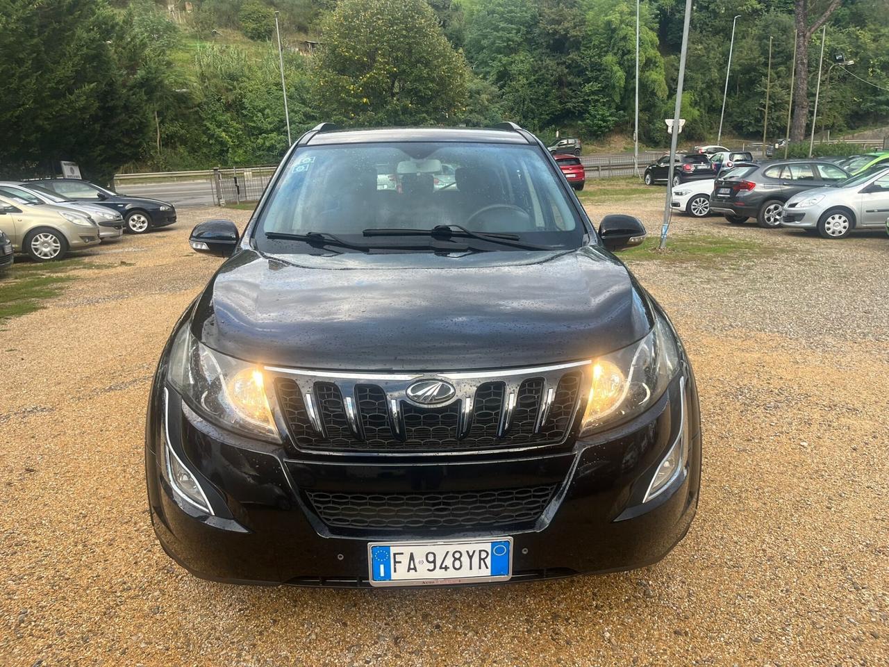 XUV500 2.2 16V FWD W8 (7 POSTI)
