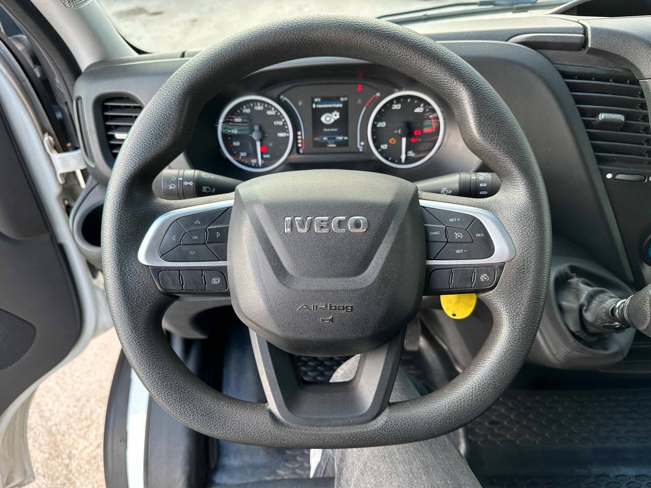 Iveco Daily 35S14 2.3 HPT PM Cabinato 136 cv