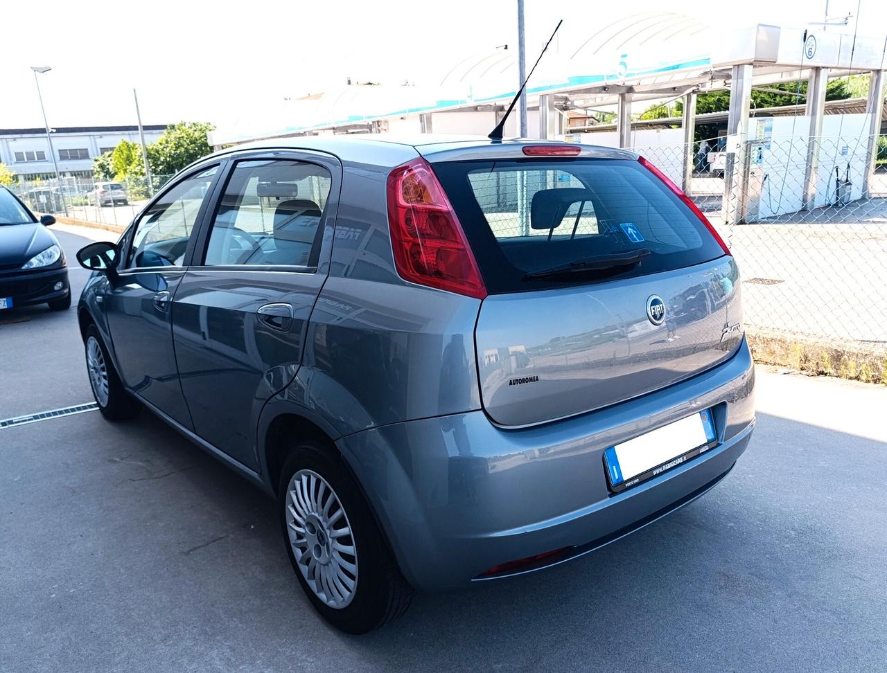 Fiat Grande Punto 1.4 5 porte Dynamic - Uniproprietario - Ok Neopatentati